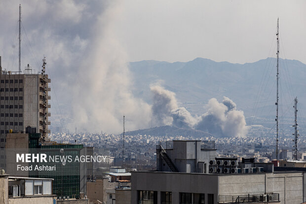 حمله هوایی صهیونی- آمریکایی به تهران