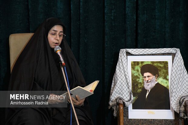 محفل ادبی امین به یاد رهبر شهید