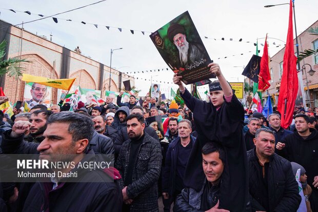 تجمع برزگ عاشورایی مردم اردبیل در سوگ رهبر شهید