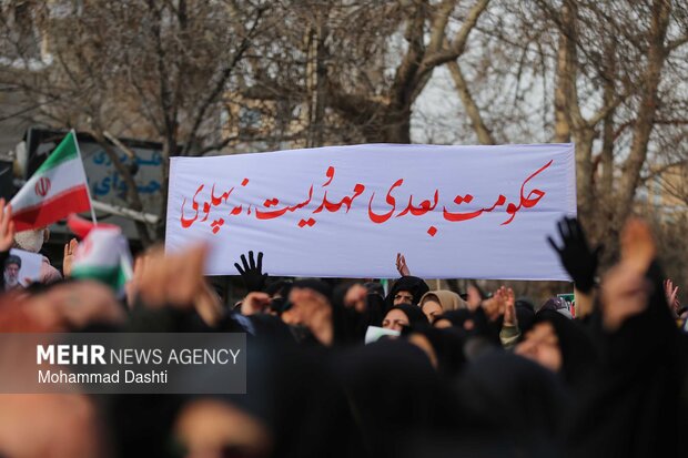 تجمع برزگ عاشورایی مردم اردبیل در سوگ رهبر شهید