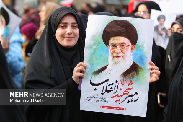 تجمع برزگ عاشورایی مردم اردبیل در سوگ رهبر شهید