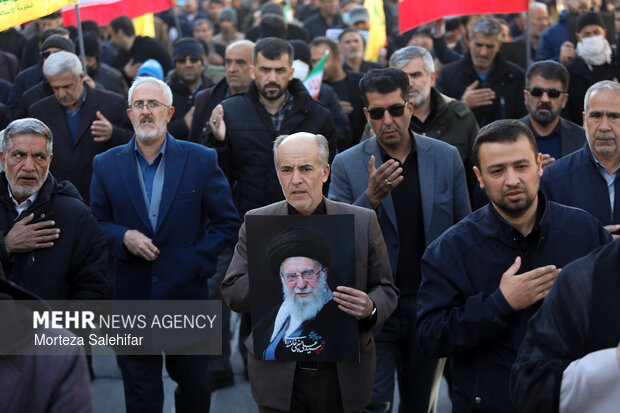 تشییع پیکر شهید «حمیدرضا انصاری اردلی» در شهرکرد