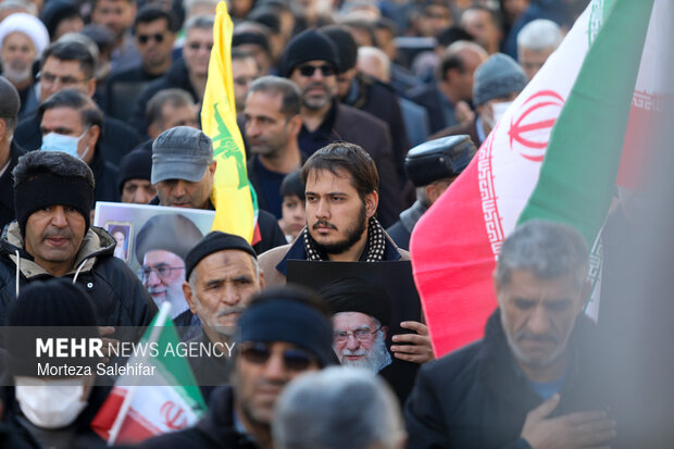 تشییع پیکر شهید «حمیدرضا انصاری اردلی» در شهرکرد