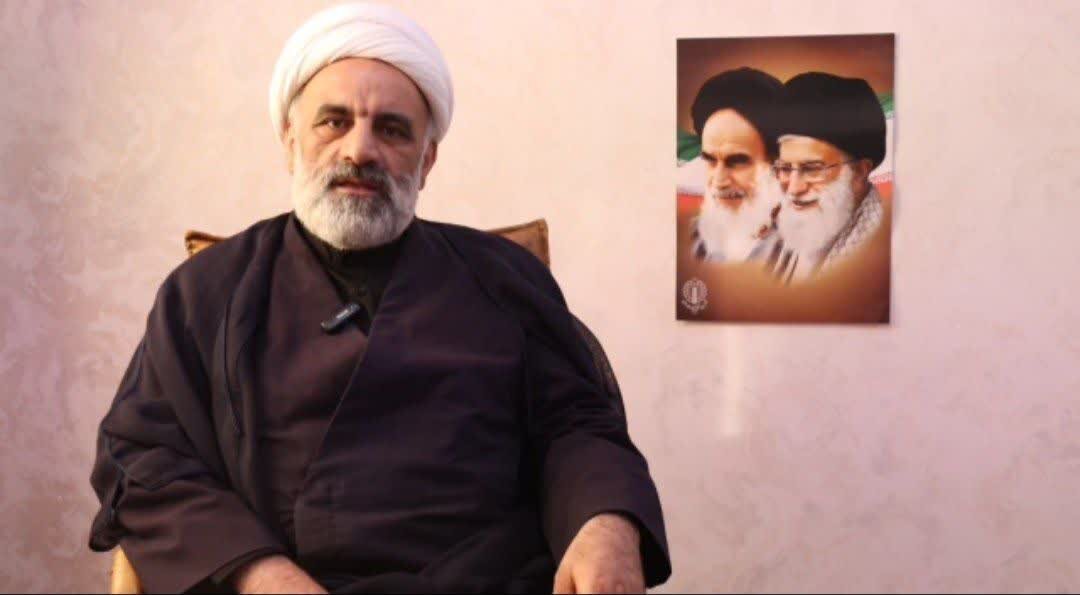 حضور آگاهانه مردم در صحنه عامل نابودی دشمن و تداوم مسیر شهدا است حضور آگاهانه مردم در صحنه عامل نابودی دشمن و تداوم مسیر شهدا است
