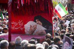 تشییع پیکر مطهر ۳۰ شهید اقتدار در اصفهان