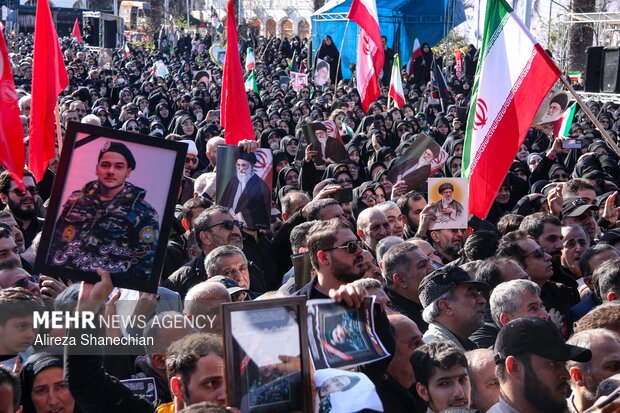 تشییع پیکر مطهر ۴ شهید حمله آمریکایی - صهیونی در رشت