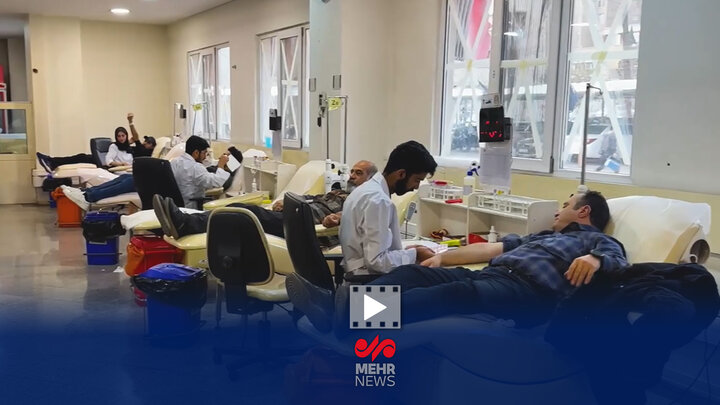 حضور خودجوش مردم در مراکز اهدای خون