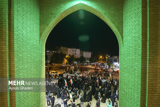 کاروان خودرویی سوگواری در پی شهادت رهبر انقلاب در کیش