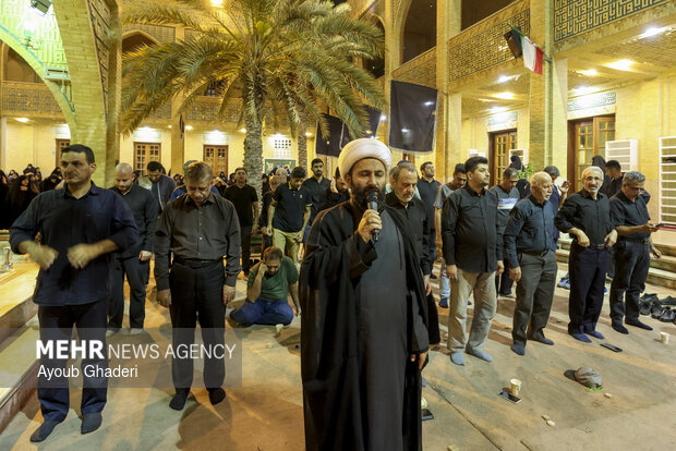 کاروان خودرویی سوگواری در پی شهادت رهبر انقلاب در کیش