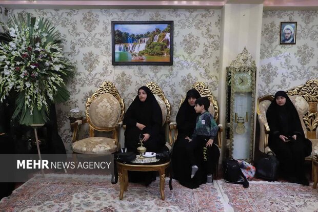 امانت پلاک و لبخند ابدی سرهنگ سخنور