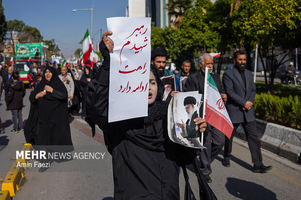 تشییع پیکر 12 شهید اقتدار وطن در شیراز