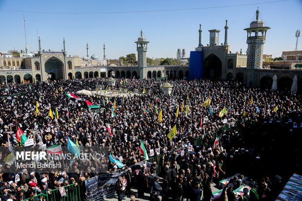 پیکر ۶ شهید حملات صهیونی آمریکایی در قم تشییع شد
