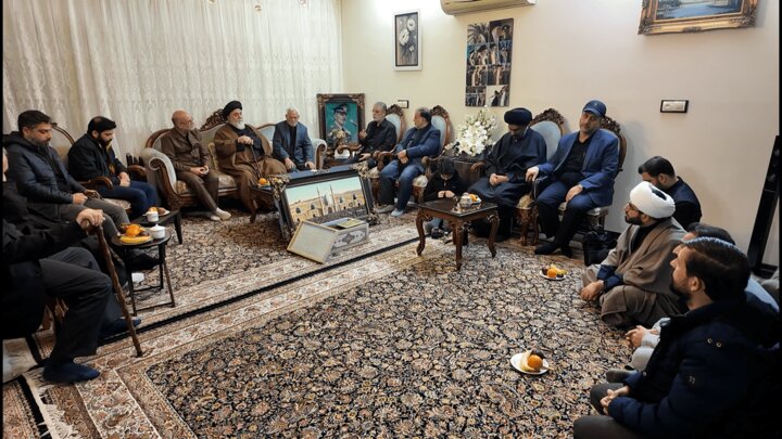 تولیت مسجد جمکران با خانواده شهید سپهبد موسوی دیدار کرد