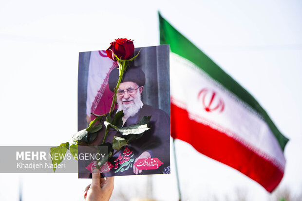 تشییع پیکر مطهر ۳۰ شهید اقتدار در اصفهان