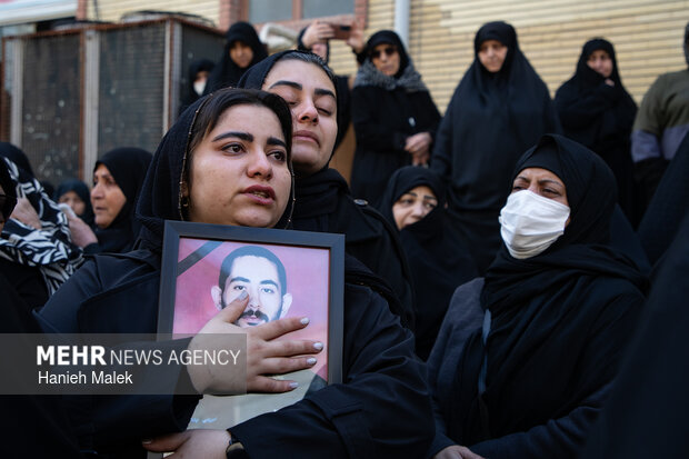 تشییع پیکر شهید «امیرعلی نیکنام‌راد» در گرگان