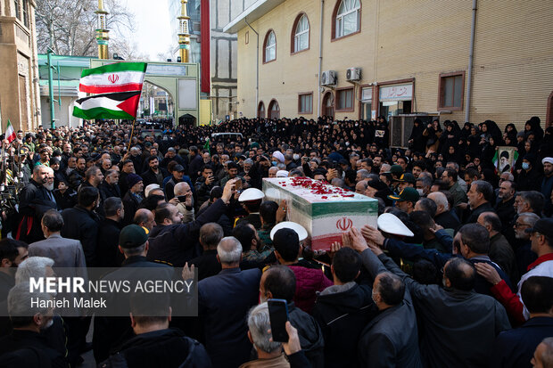 تشییع پیکر شهید «امیرعلی نیکنام‌راد» در گرگان