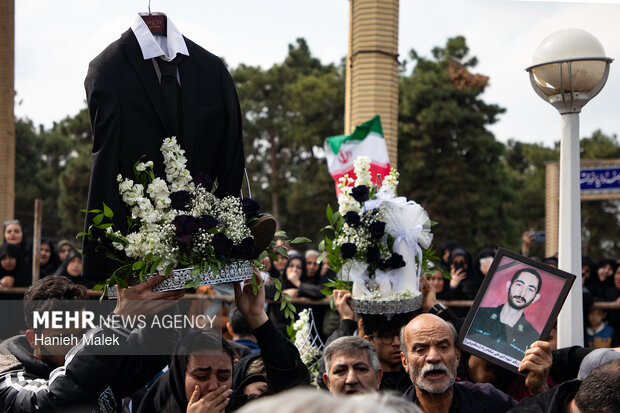 تشییع پیکر شهید «امیرعلی نیکنام‌راد» در گرگان