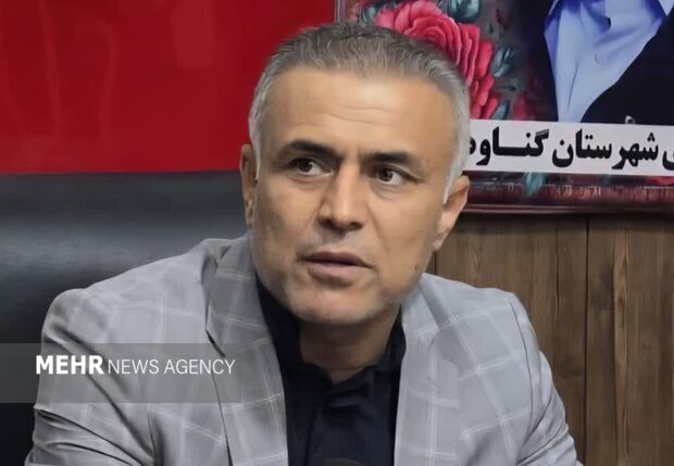 فرماندار گناوه: با گران‌فروشی یا کم‌فروشی برخورد می‌شود