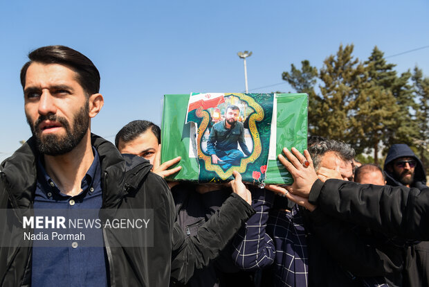 تشیع و خاکسپاری شهید «احمد دانشی کهن» در کرج
