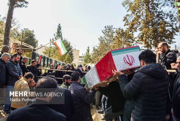 تشیع و خاکسپاری شهید «احمد دانشی کهن» در کرج