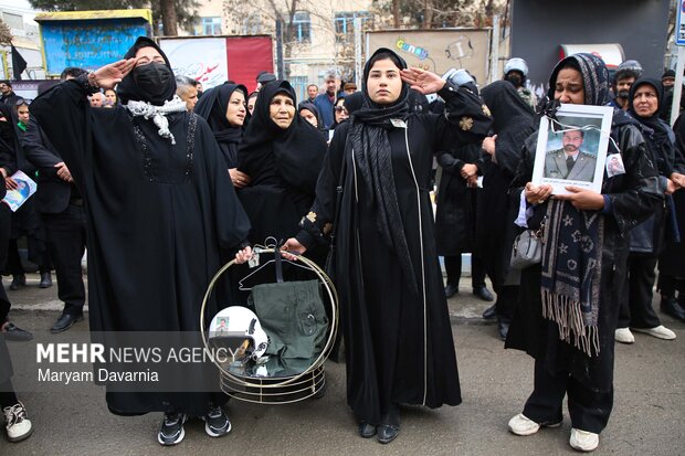 تشییع پیکر سه تن از شهدای حملات آمریکایی و صهیونی در شیروان