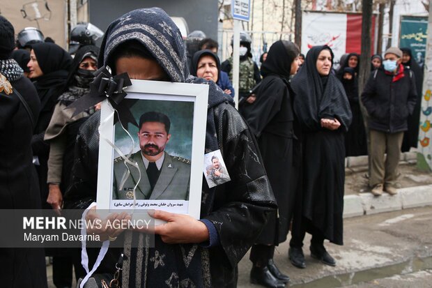 تشییع پیکر سه تن از شهدای حملات آمریکایی و صهیونی در شیروان