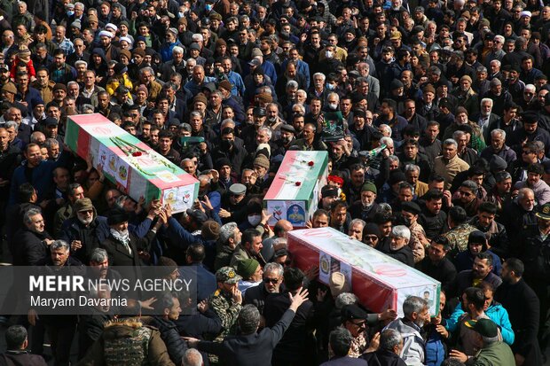 تشییع پیکر سه تن از شهدای حملات آمریکایی و صهیونی در شیروان