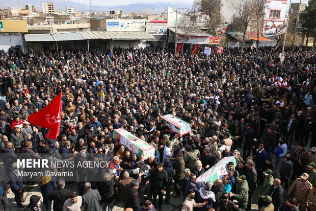 تشییع پیکر سه تن از شهدای حملات آمریکایی و صهیونی در شیروان