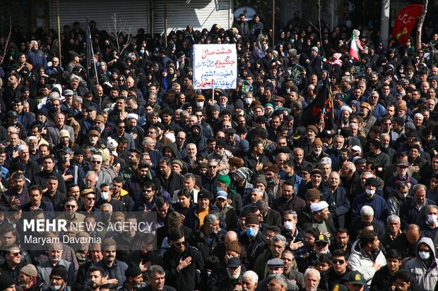 تشییع پیکر سه تن از شهدای حملات آمریکایی و صهیونی در شیروان