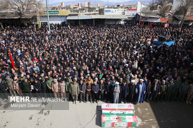 تشییع پیکر سه تن از شهدای حملات آمریکایی و صهیونی در شیروان