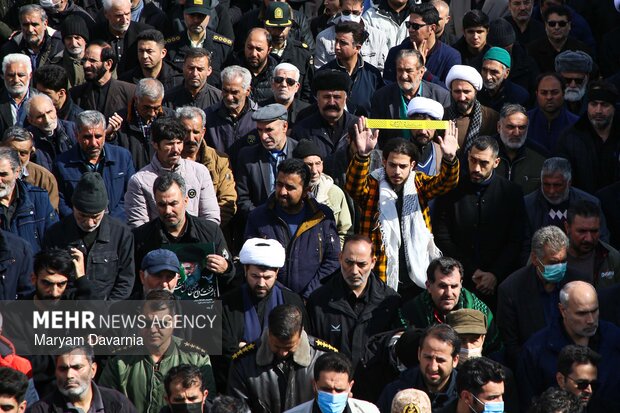 تشییع پیکر سه تن از شهدای حملات آمریکایی و صهیونی در شیروان