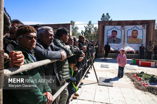 تشییع پیکر سه تن از شهدای حملات آمریکایی و صهیونی در شیروان