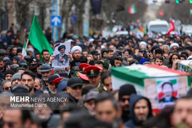 تشییع پیکر مطهر ۳ شهید حمله آمریکایی - صهیونی در اردبیل