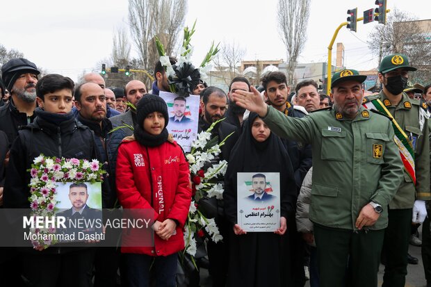 تشییع پیکر مطهر ۳ شهید حمله آمریکایی - صهیونی در اردبیل