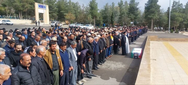 مراسم تشییع پیکر شهید ستوان سوم محمدحسین بهروزی‌منش در ایوان برگزار شد