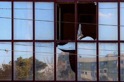 شهرداری تهران پای کار؛ آواربرداری و اسکان آسیب‌دیدگان در جوادیه