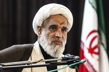 رهبر انقلاب هیچ گزینه‌ای معرفی نکرده‌اند/ نگران نباشید، خدا کمک می‌کند
