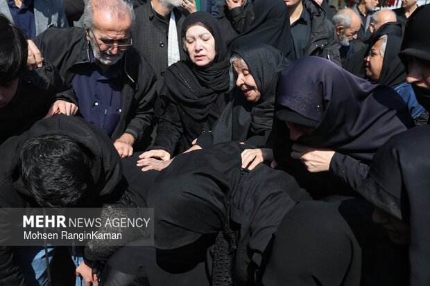 وداع با پیکر شهدای حملات صهیونی-آمریکایی