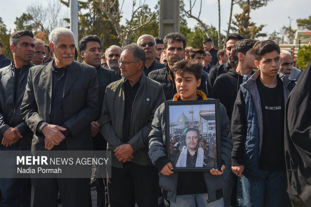 تشیع و خاکسپاری شهید «پرویز کریمی» در کرج