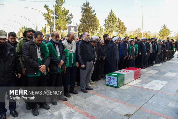 تشیع و خاکسپاری شهید «پرویز کریمی» در کرج