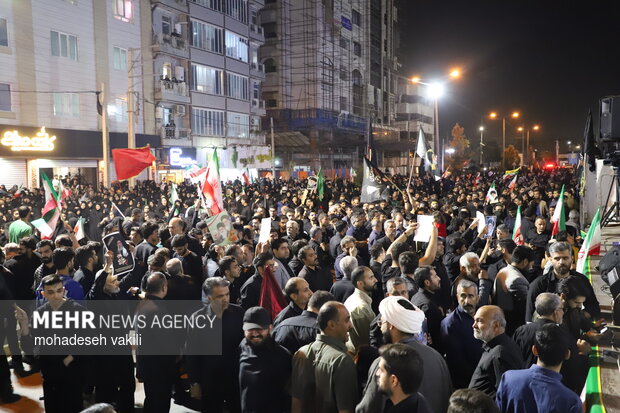 اجتماع مردم زاهدان در سوگ رهبر شهید