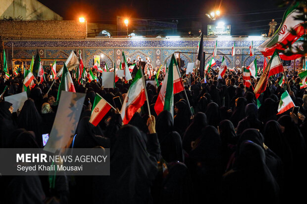 محمدرضا منصوری: ایران خانه دلهای ما است محمدرضا منصوری: ایران خانه دلهای ما است