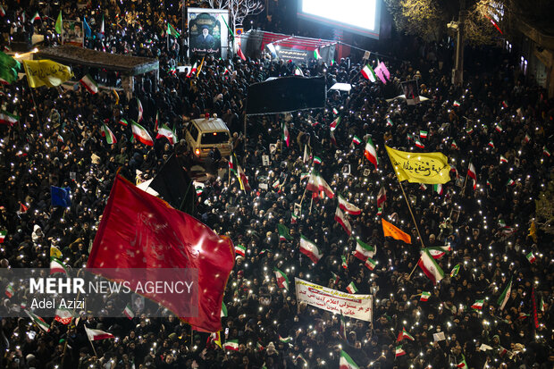 وداع با سه شهید اقتدار همزمان با سوگ رهبر شهید امت در اراک