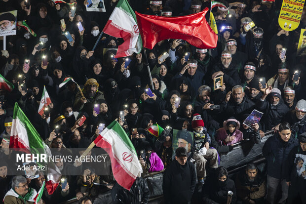 وداع با سه شهید اقتدار همزمان با سوگ رهبر شهید امت در اراک