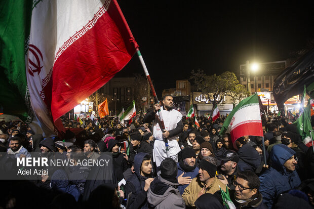 وداع با سه شهید اقتدار همزمان با سوگ رهبر شهید امت در اراک