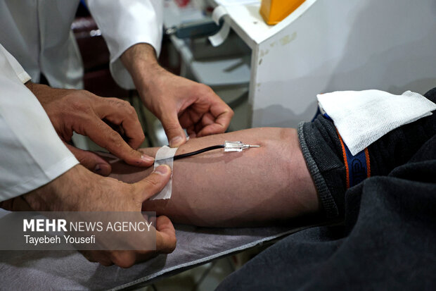 «خاتونها» پای کار نجات جان؛ شاهرود پیشگام اهدای خون بانوان شد