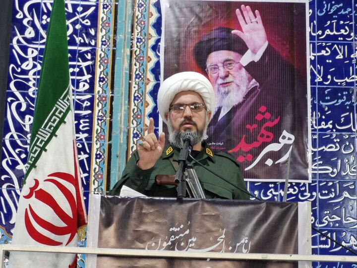 شرط پیروزی در جنگ، اتحاد ملی و پرهیز از هرگونه تفرقه است