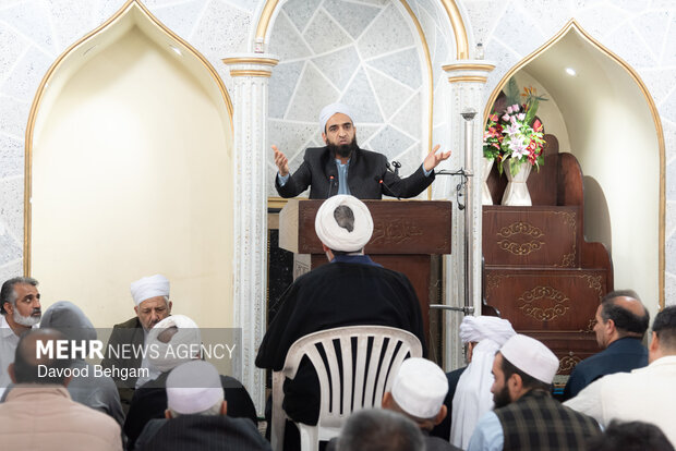 اجتماع دشمن شکن جامعه اهل سنت مشهد در پی شهادت رهبر انقلاب اسلامی