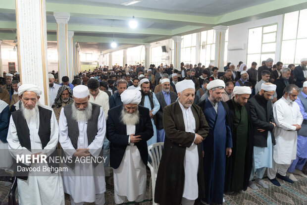 اجتماع دشمن شکن جامعه اهل سنت مشهد در پی شهادت رهبر انقلاب اسلامی