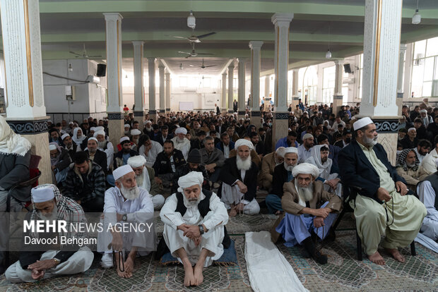 اجتماع دشمن شکن جامعه اهل سنت مشهد در پی شهادت رهبر انقلاب اسلامی